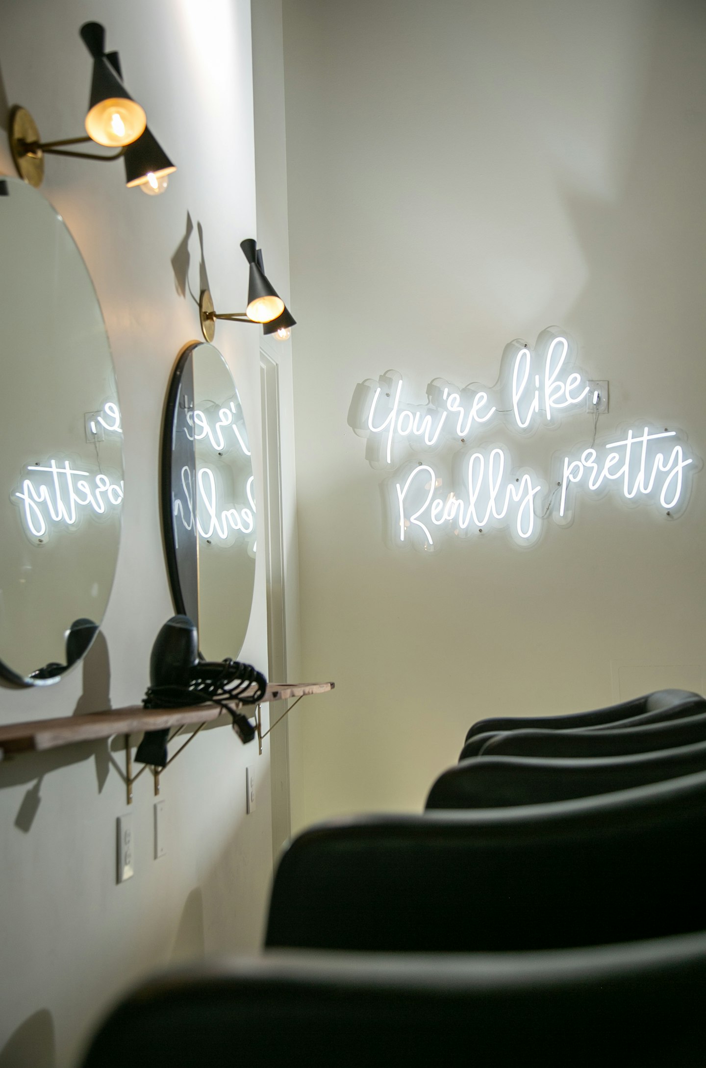 Salon interior used in the fictional website example
